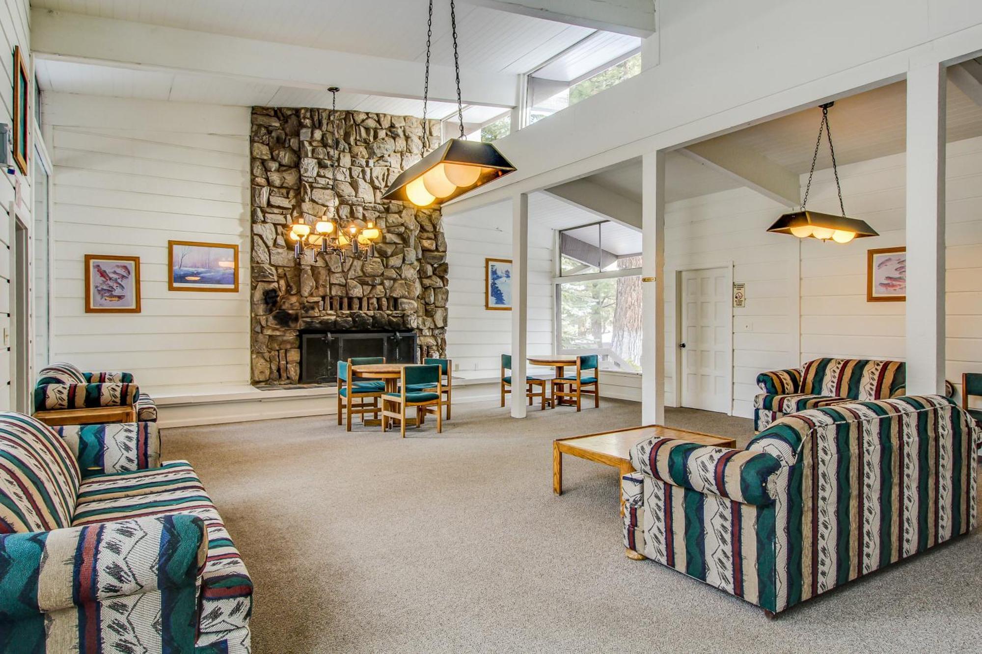 Sierra Manor Escape * Mammoth Lakes